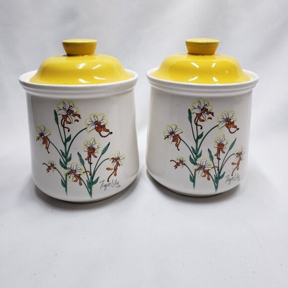 Petal Pets Tiger Lily Ceramic Canisters Set of 2 With Lids Vintage Japan - Picture 2 of 16